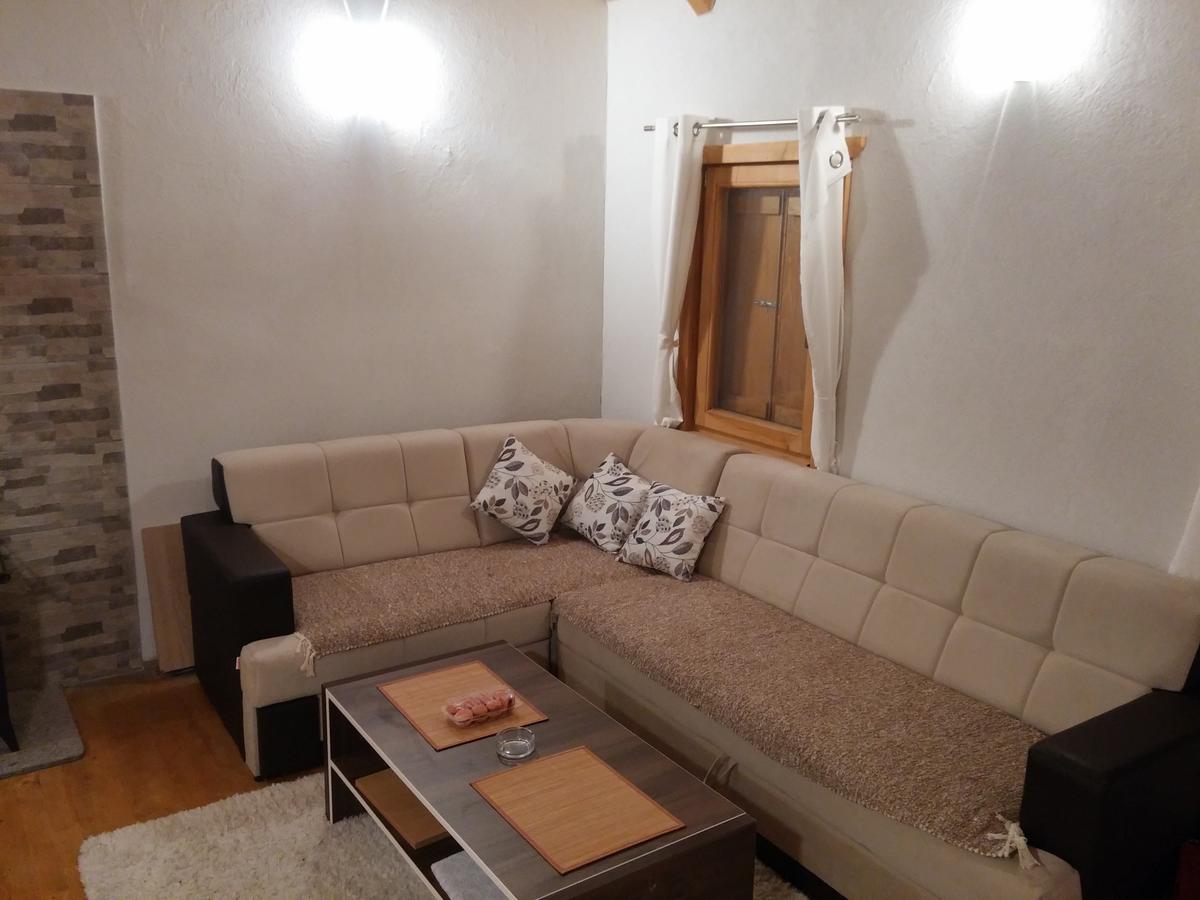 Cabin House Hidden Nest โมสตาร์ ภายนอก รูปภาพ