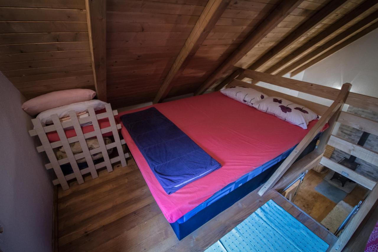 Cabin House Hidden Nest โมสตาร์ ภายนอก รูปภาพ